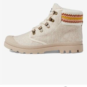 Billabong Cream Winter Boots